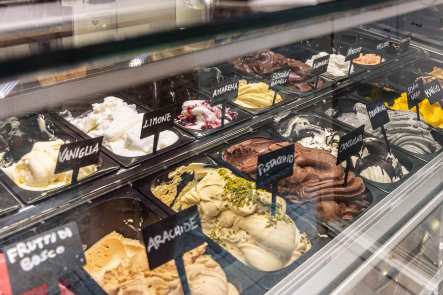 Leckeres Eis in Venedig, Italien.