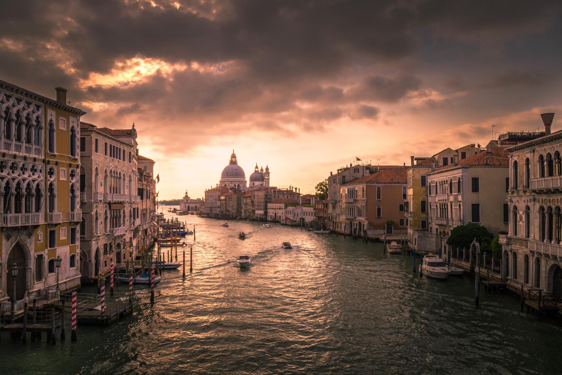 Romantischer Anblick Venedig bei Sonnenuntergang