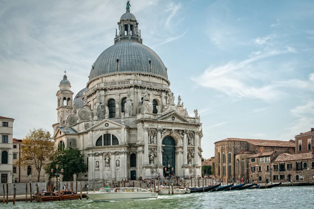 Hier findest du die besten Live-Webcams in Venedig.
