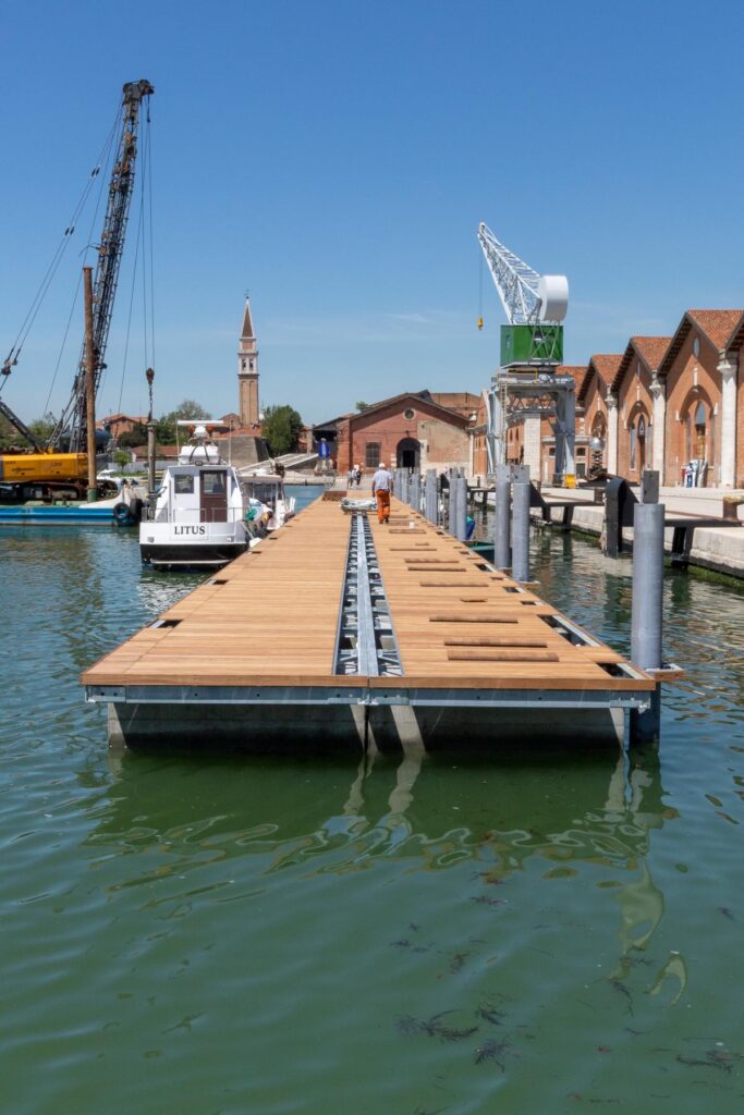 Die Biennale im Arsenale von Venedig